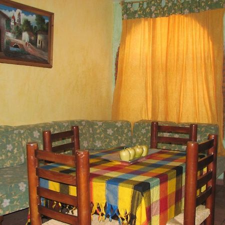 Bungalows El Delfin ริงกอน เด กัวยาบิโตส ภายนอก รูปภาพ